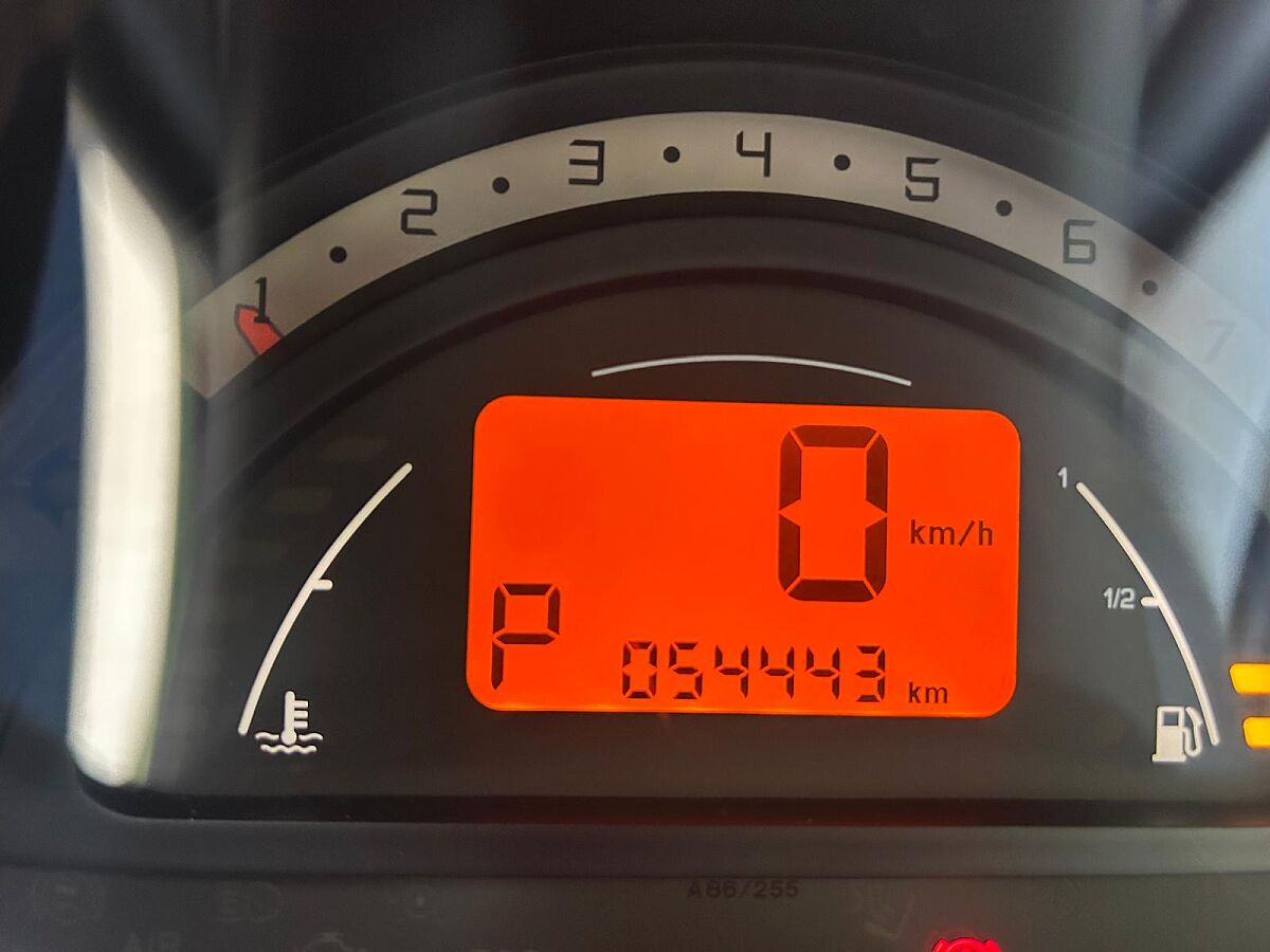 CITROEN C3 SX 1.4 AUTO SPANISH LHD IN SPAIN SUPER LOW 33000 MILES SUPERB 2003